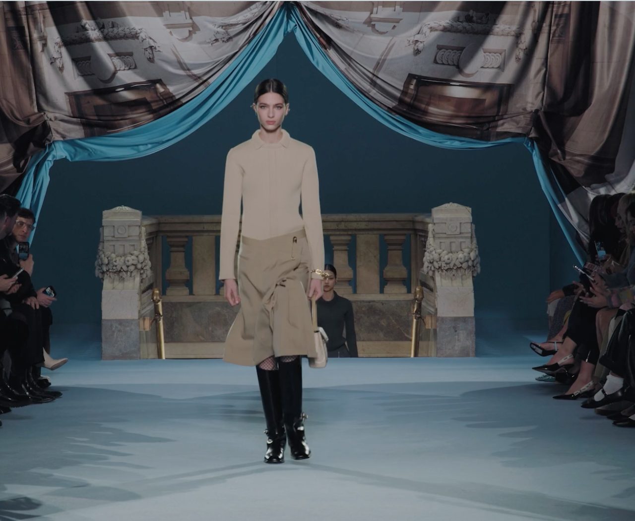 tory burch fashion show
